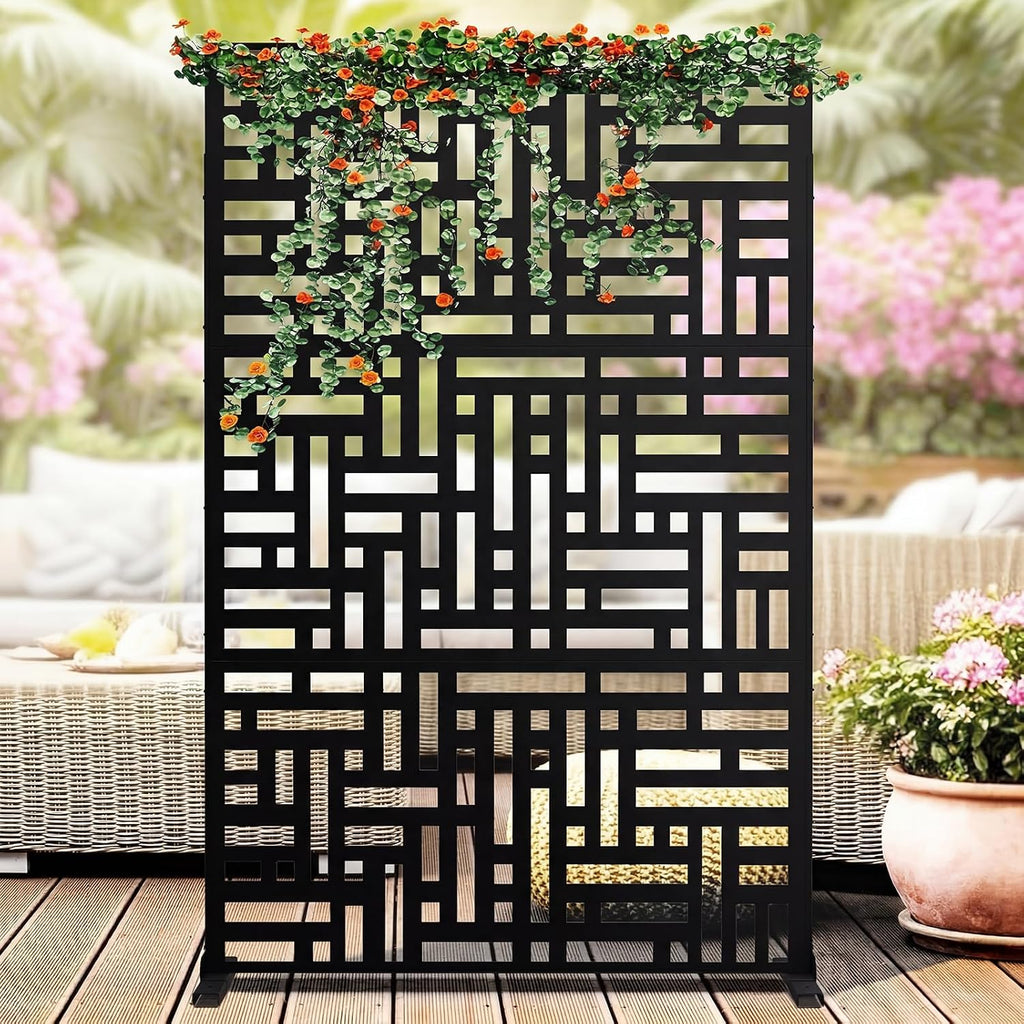 Freestanding Privacy Screen