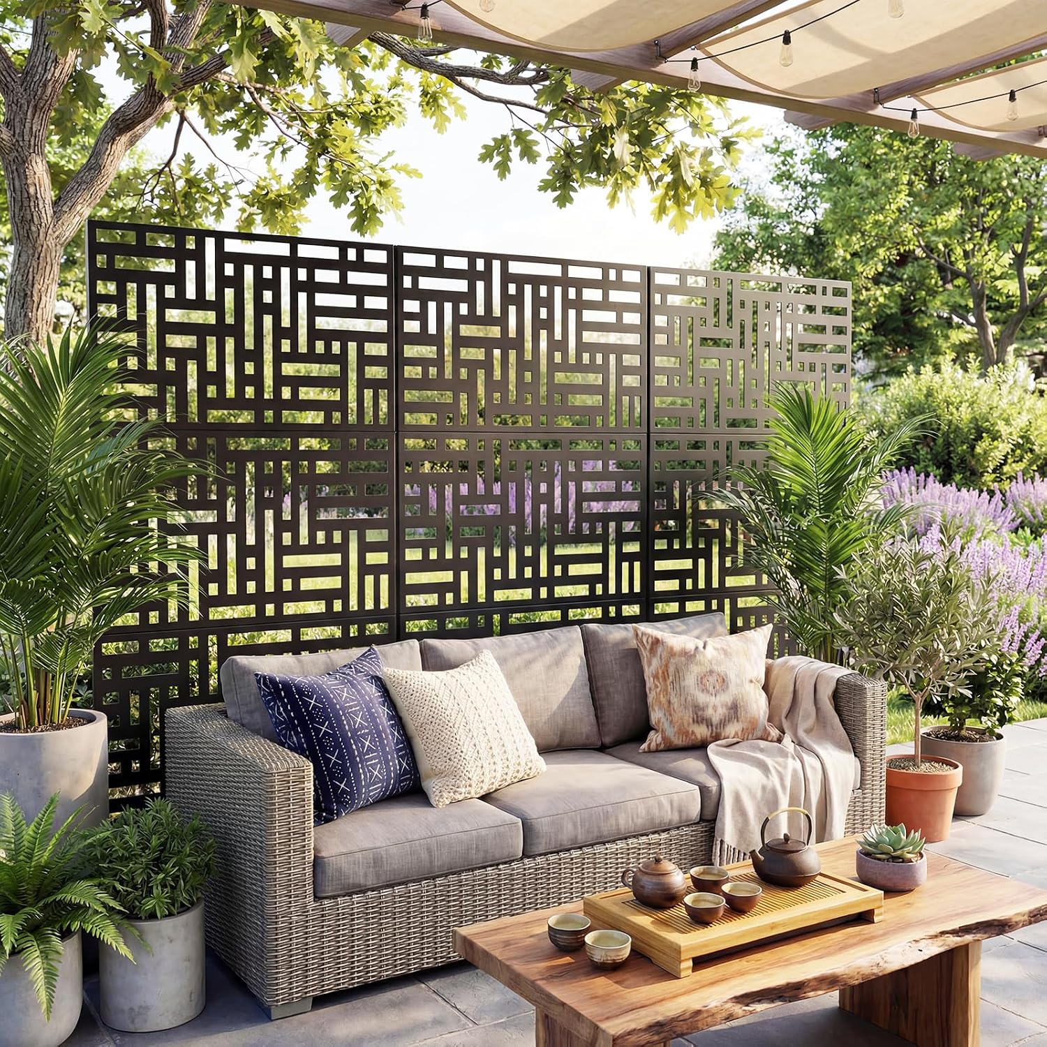 Freestanding Privacy Screen