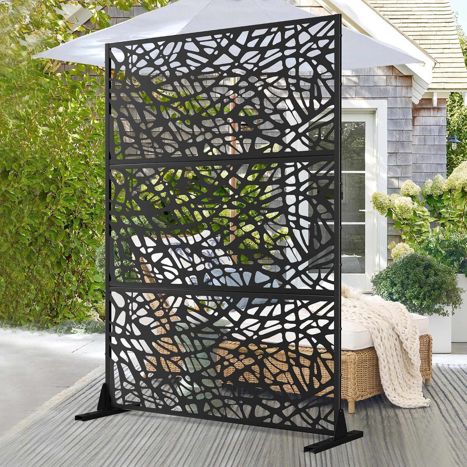 Freestanding Metal Privacy Screen
